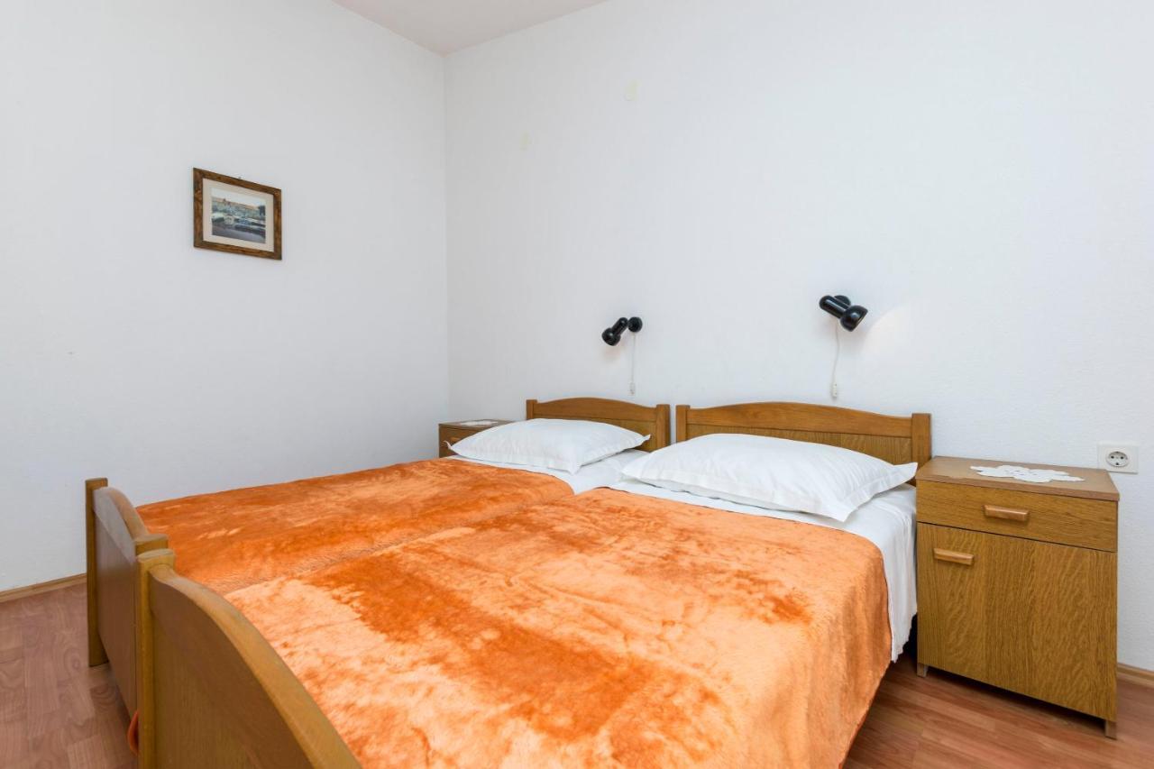 Apartments Neda โตรกีร์ ภายนอก รูปภาพ